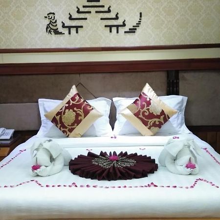 Palace Hotel Mandalaj Zewnętrze zdjęcie