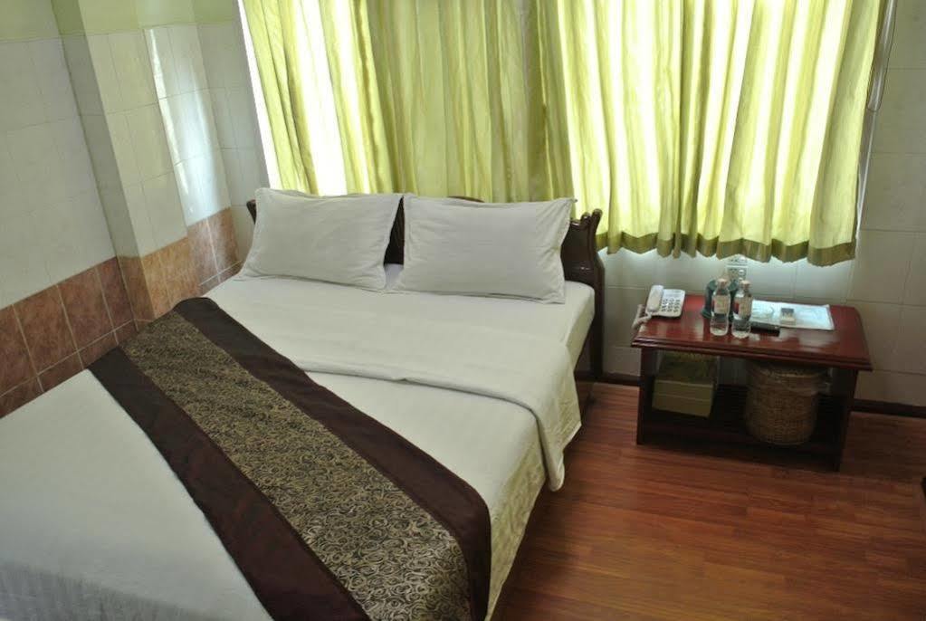 Palace Hotel Mandalaj Zewnętrze zdjęcie