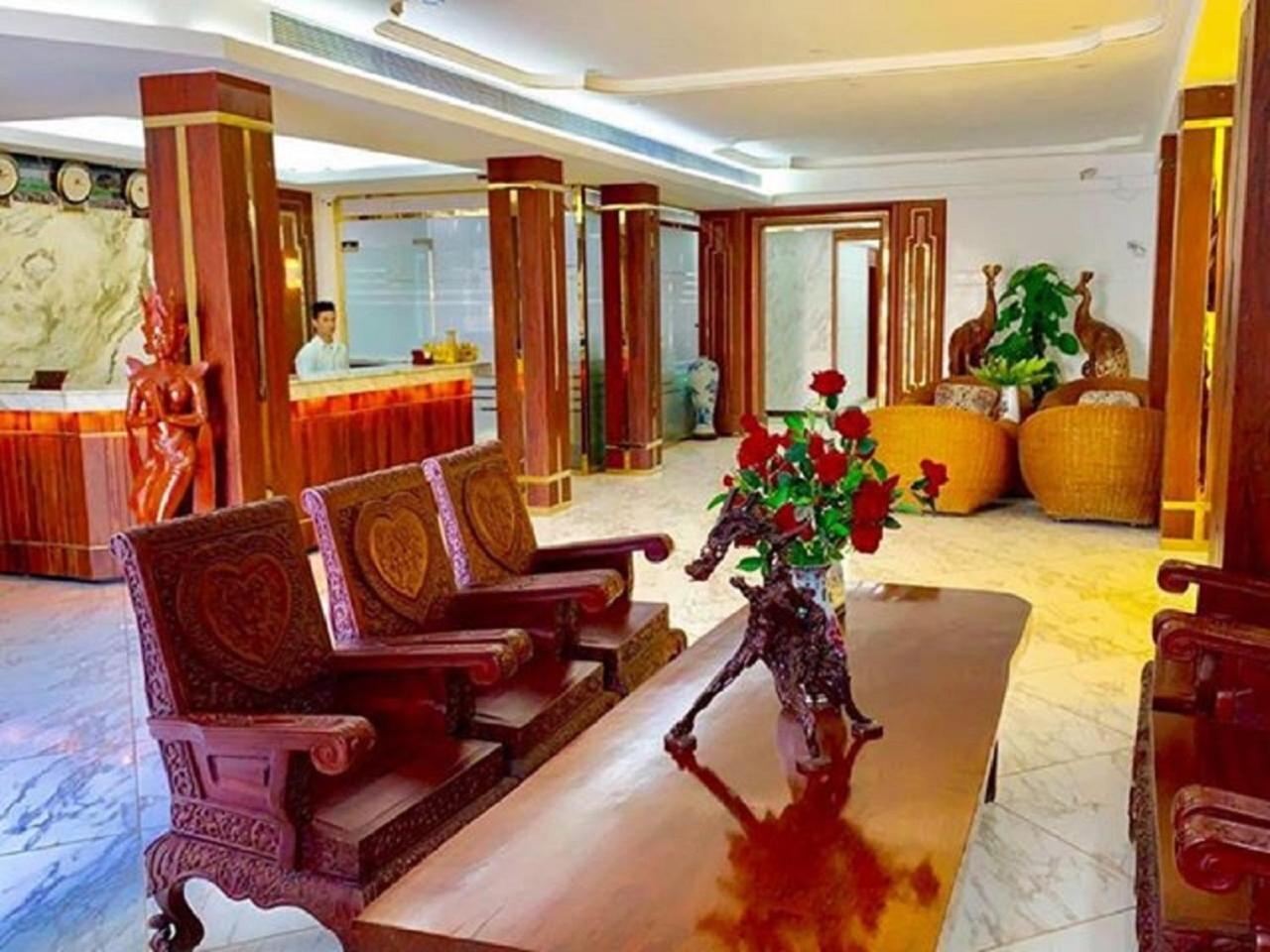 Palace Hotel Mandalaj Zewnętrze zdjęcie